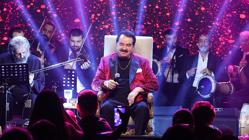 İbrahim Tatlıses Hastaneye Kaldırıldı: Başhekimden ilk açıklama geldi