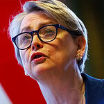 İngiltere Dışişleri Bakanı Cooper'dan İsrail'e Lübnan Tepkisi