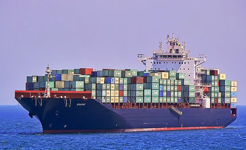 Hürmüz’de Sıcak Temas: 270 Metrelik İran Gemisi ABD Deniz Piyadelerinin Kontrolünde!