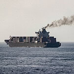 İran Bandıralı Tanker Umman Denizi'nde ABD Ablukasını Nasıl Aştı?