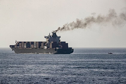 İran Bandıralı Tanker Umman Denizi'nde ABD Ablukasını Nasıl Aştı?