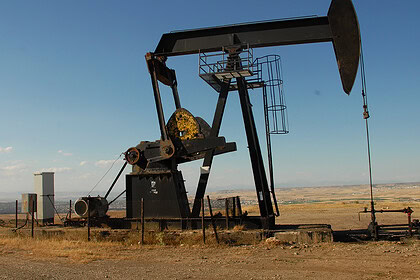 İran Hürmüz Boğazı'nı Açtı: Petrol Fiyatları Yüzde 10 Düştü