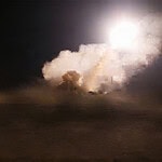 İran'dan ABD Ve İsrail'e 99'uncu Saldırı Dalgası: Uçak Gemisi Ve Petrokimya Tesisleri Hedef Alındı