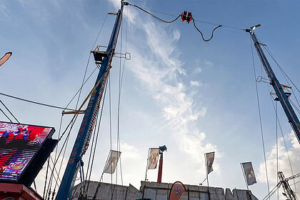 İspanya Lunapark Kazası: Dev Sapan Steel Max'in Halatı Koptu, 4 Yaralı