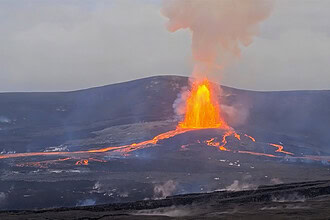 Kilauea Yanardağı 190 Metre Yüksekliğe Lav Püskürttü