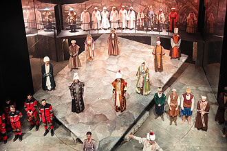 Kocaeli Şehir Tiyatroları Sinan Oyunu İle İstanbul Turnesini Sürdürüyor