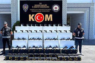 Kocaeli Silah Kaçakçılığı Operasyonu: Minibüste Cephanelik Çıktı