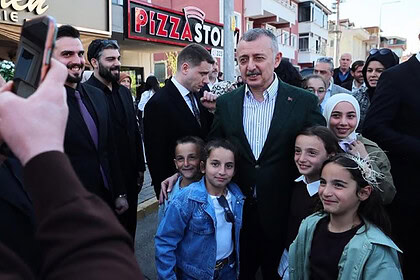 Kocaeli’de Başkan Tahir Büyükakın Mesaisi: Bir Günde 3 Açılışa Katıldı