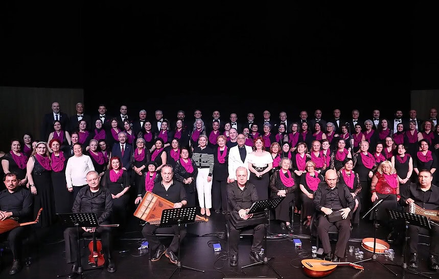 İzmit Belediyesi Türk Sanat Müziği Korosu’ndan Konser: Kocaeli Kongre Merkezi’nde Unutulmaz Gece!