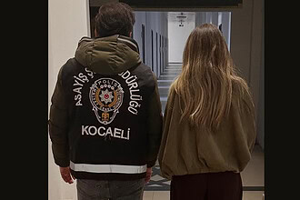 Başkasına Ait Kredi Kartını 35 Kez kullandı, Kocaeli'de Sahte Kimlikle Yakalandı