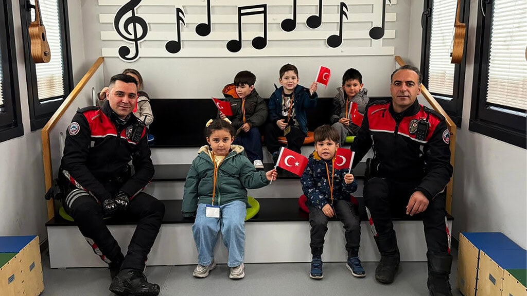 Lokomotif Çocuk Köyü Minikleri Polis Haftası Etkinliğinde Buluştu