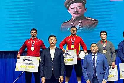 Muhittin Emre Helvacı Kazakistan'da Gümüş Madalya Kazandı
