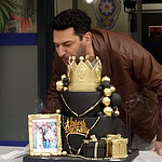 Murat Yıldırım’a Sette Sürpriz Doğum Günü! Kral Tacı Temalı Pasta Sosyal Medyayı Salladı