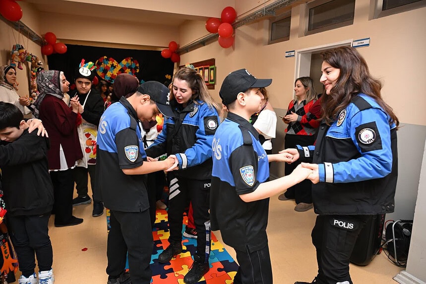 10 Nisan Polis Haftası Kutlama Mesajları