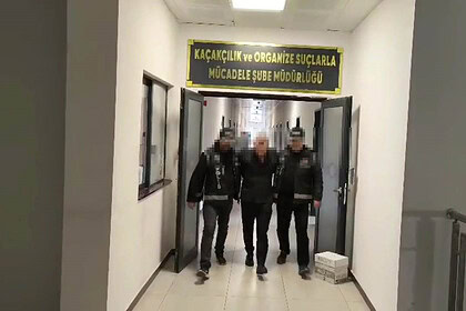 İzmit'te Sahte Avukat Kimlikli Firariye Özel Harekat Baskını: 15 Yıl Cezası Vardı