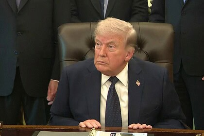 Donald Trump Hürmüz Boğazı’nı Neden Kapalı Tuttuğunu İtiraf Etti!
