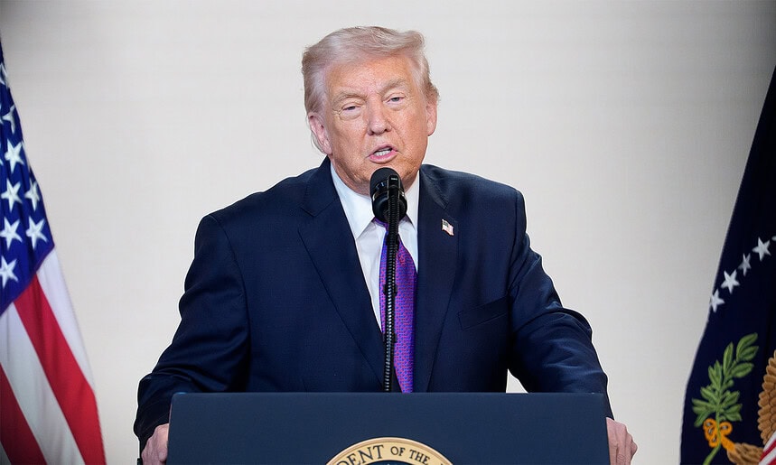 Trump’tan İran’a Tam Ambargo Kararı: "Tek Damla Petrol Satamayacaklar!"