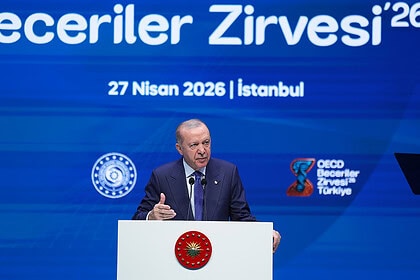 yapay-zeka-donusumu-erdogandan-karanlik-fabrika-uyarisi