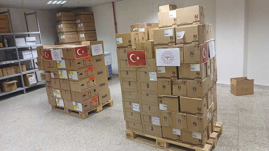 Sağlık Bakanı Memişoğlu Duyurdu: İran'a Tıbbi Yardım Tırları Yola Çıktı!