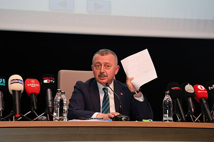 Mecliste "19 Mayıs" Gerginliği: Başkan Büyükakın’dan CHP’li Üyeye Müdahale!