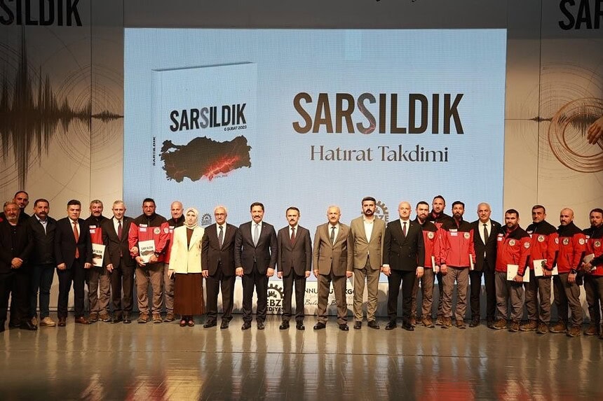 6 Şubat’ın Hafızası Sarsıldık Sarıldık İle Gözler Önüne Serildi