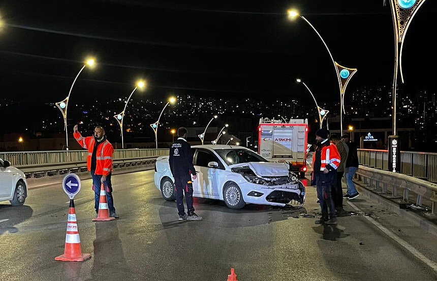 Kocaeli Büyükşehir A Takımı’ndan Kazaya İlk Müdahale: Olası Facianın Önüne Geçildi!
