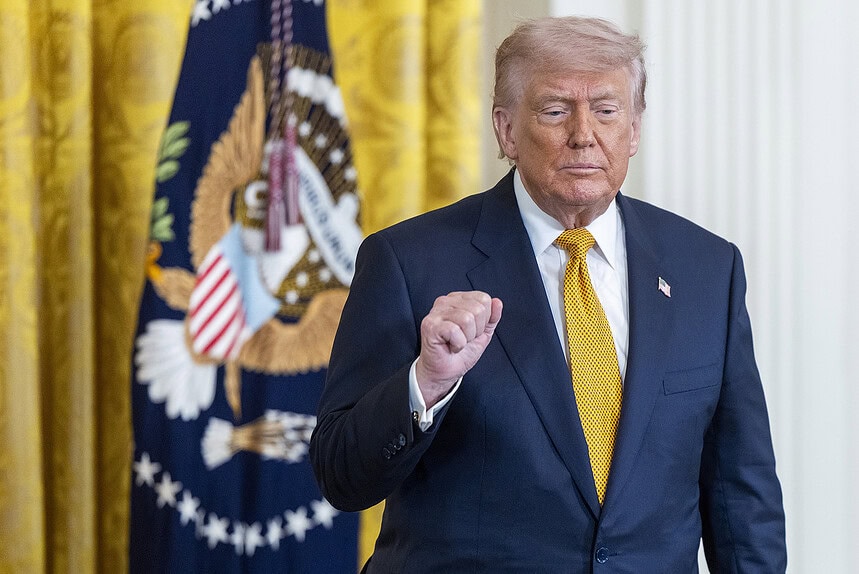 ABD Başkanı Trump’tan İran’a Nükleer Ültimatom: "Uranyuma Yaklaşanı Havaya Uçururuz!"