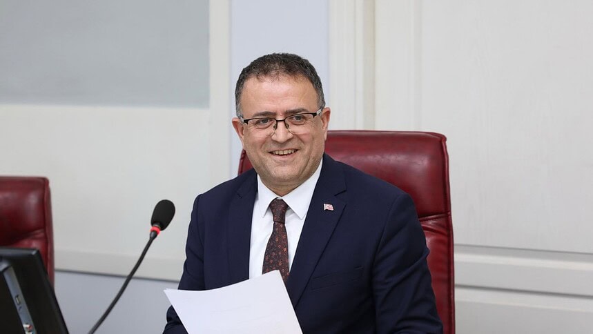 Kredi Yok, Borç Yok! Başkan Gökçe Derince’ye 12 Yeni Hizmet Aracı Daha Kazandırıyor!