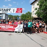 Çenedere’den Stadyuma Bayrak Yarışı: Derince’de 200 Sporcu Atatürk Halk Koşusu’nda Buluştu!