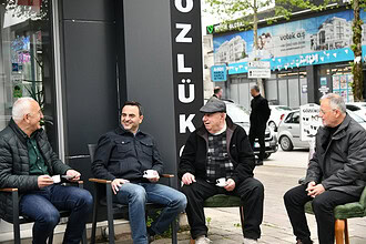 Başiskele’de Gönül Belediyeciliği Mesaisi: Başkan Özlü Esnaf ve Vatandaşla Bir Arada