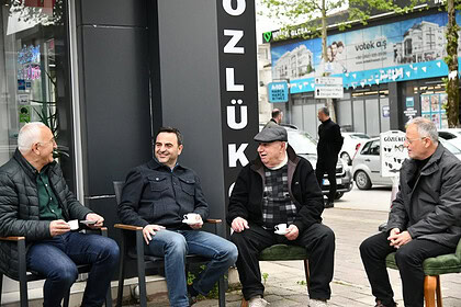 Başiskele’de Gönül Belediyeciliği Mesaisi: Başkan Özlü Esnaf ve Vatandaşla Bir Arada