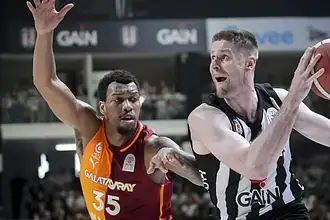 Beşiktaş, Derbiyi Kazandı Seride 1-0 Öne Geçti