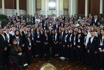 Cumhurbaşkanı Erdoğan, Gençler ve Milli Sporcularla Bir Araya Geldi