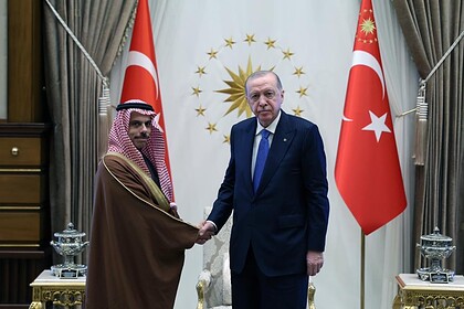 Cumhurbaşkanı Erdoğan, Suudi Arabistan Dışişleri Bakanı Ferhan'ı kabul etti