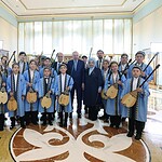 Cumhurbaşkanı Erdoğan’a Kazakistan’da Dombra Sürprizi