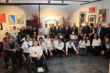 Sanat Engel Tanımaz: Darıca’da DAREN Kursiyerlerinden Muhteşem Sergi!