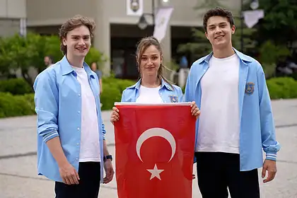 Daha 17’nin Genç Yıldızları, 19 Mayıs Coşkusunu Sete Taşıdı