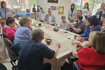 Engelleri Sanatla Aşıyorlar! Gölcük’te Özel Bireylerin "Mum Atölyesi" Heyecanı