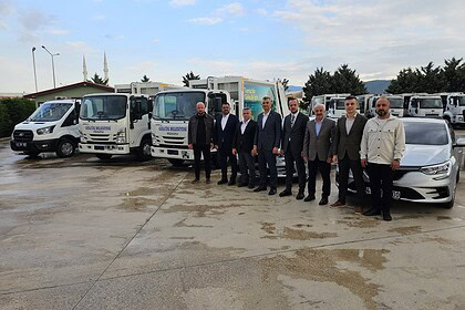 Gölcük’te Hizmet Hızı Artıyor: Belediye Araç Filosuna 5 Yeni Araç Daha Eklendi!