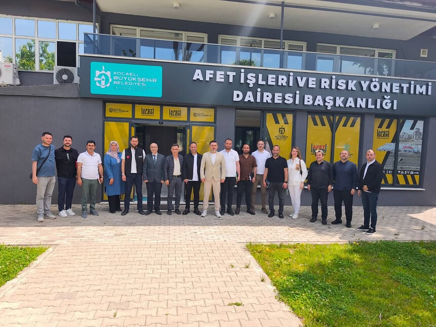 Kocaeli Deprem ve Sele Karşı Dijital Kalkan Oluşturuyor: 12 İlçe İçin "İRAP" Seferberliği!