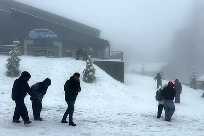 Kocaeli Kartepe'de Mayıs Ayında Kar Sürprizi: Kar Kalınlığı 12 Santimetreyi Buldu!