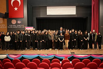 Kartepe’de "Gençlik Seninle Var" Buluşmaları: Bu Haftanın Durağı Güzel Sanatlar Lisesi Oldu!