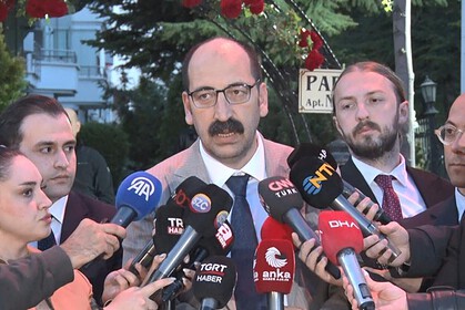 Kılıçdaroğlu'nun basın danışmanı Kılıçdaroğlu, en uygun zamanda partiyi kurultaya götürmekle ilgili niyetini Özel'e iletti