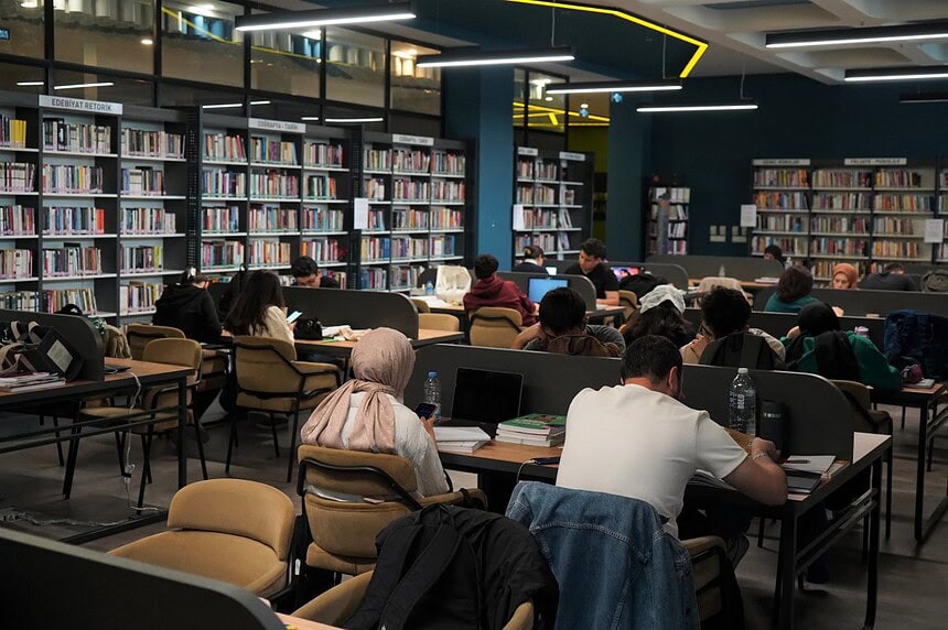 Çayırova'da Kitap Kahveler Sınav Dönemi Boyunca 7/24 Açık Olacak!