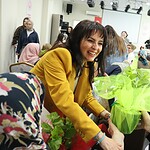 İzmit Belediyesinden Kocaeli Huzurevi’ne Anneler Günü Ziyareti! Hediyeler ve Müzik Bir Arada
