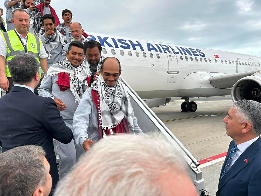 Küresel Sumud Filosu’ndaki 422 İnsani Yardım Gönüllüsü Türkiye’ye Getirildi