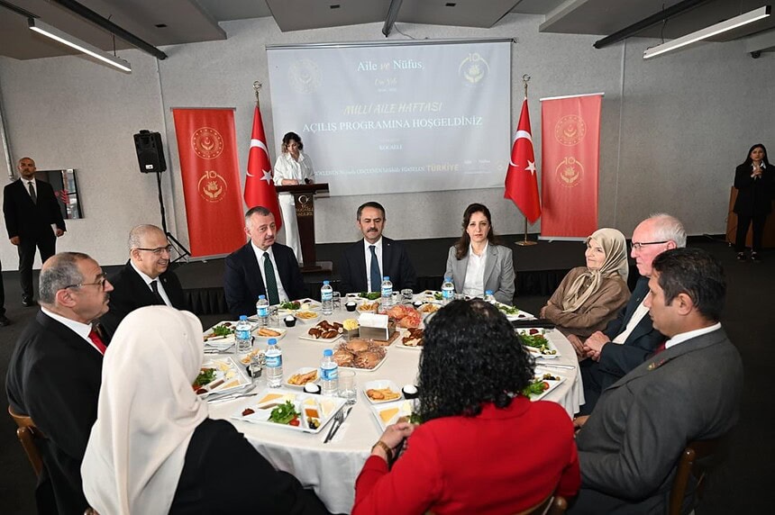 Kocaeli'de "Milli Aile Haftası" Açılış Programı Protokolün Katılımıyla Yapıldı!
