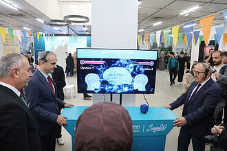 Çayırova'da Genç Mucitler "Mindball" ile Sınırları Zorluyor: Düşünce gücüyle nesneyi hareket ettirdiler!
