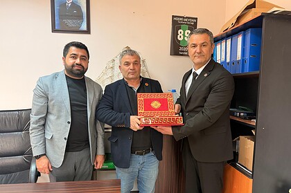 İzmit Belediyesinden Muhtarlara Doğum Günü Sürprizi: Kozluk ve Çubuklu Osmaniye’ye Ziyaret