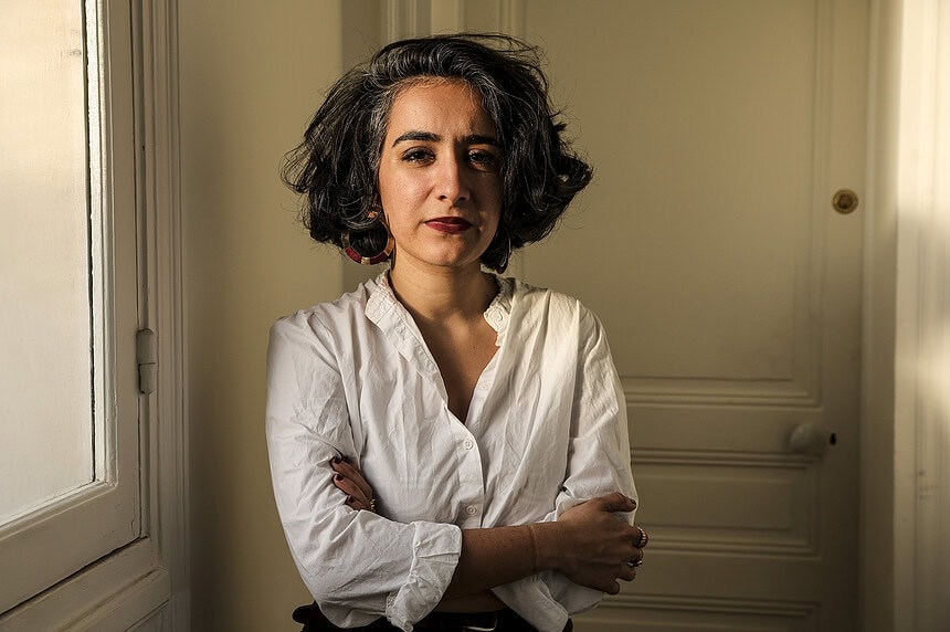 İran'da Tutuklu Olan Nobel Ödüllü Nergis Muhammedi Hastaneye Kaldırıldı: Durumu Kritik!